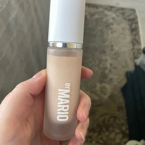 Makeup by Mario Surreal Skin Natural Foundation - 1C - Picture 6 of 6